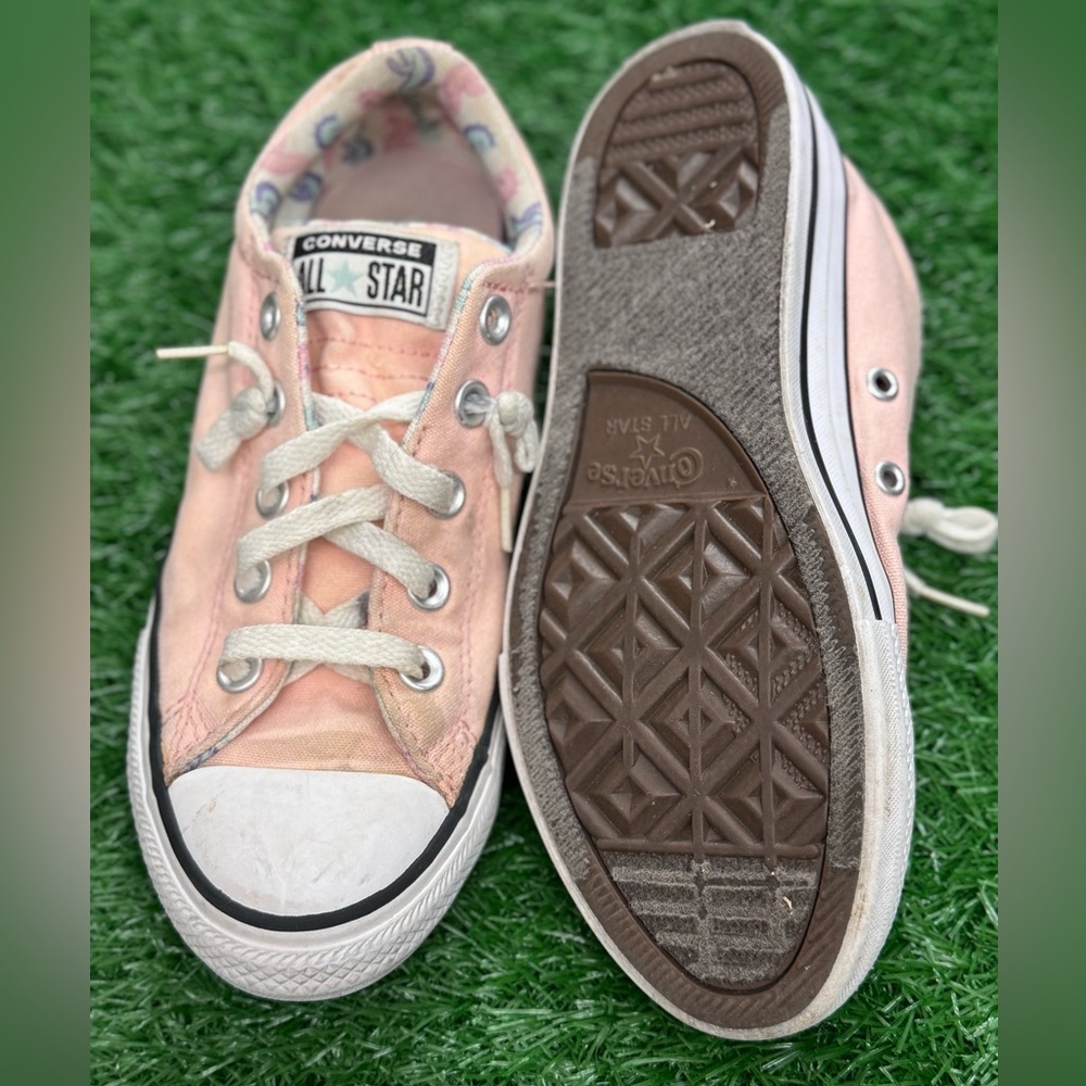 Converse Girls Shoes - Picture 2 of 6